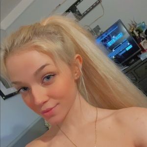 Meet your Posher, Emmy